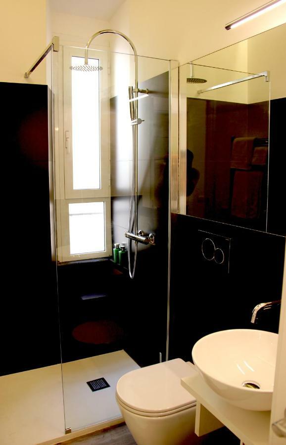 Luxury Rooms Near Colosseum Рим Екстер'єр фото